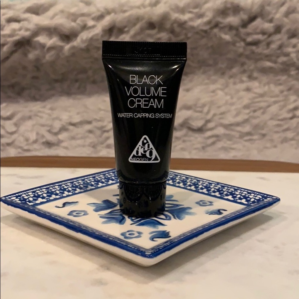 5 for $15: travel size Black Volume Cream